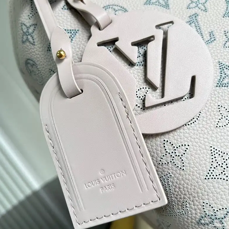 Fashionrepsfam ru 2410YA0180 Bags LV 0816
